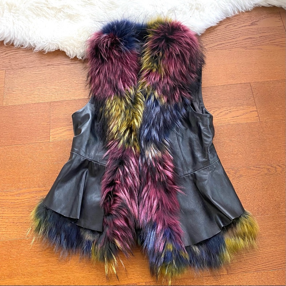 Real rabbit fur vest with leather, never worn out